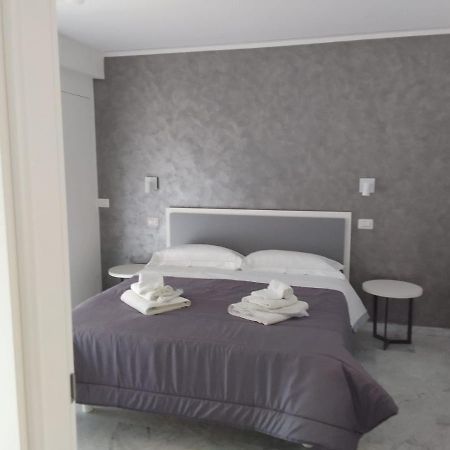 إيسيرنيا Suite In Citta Residence المظهر الخارجي الصورة