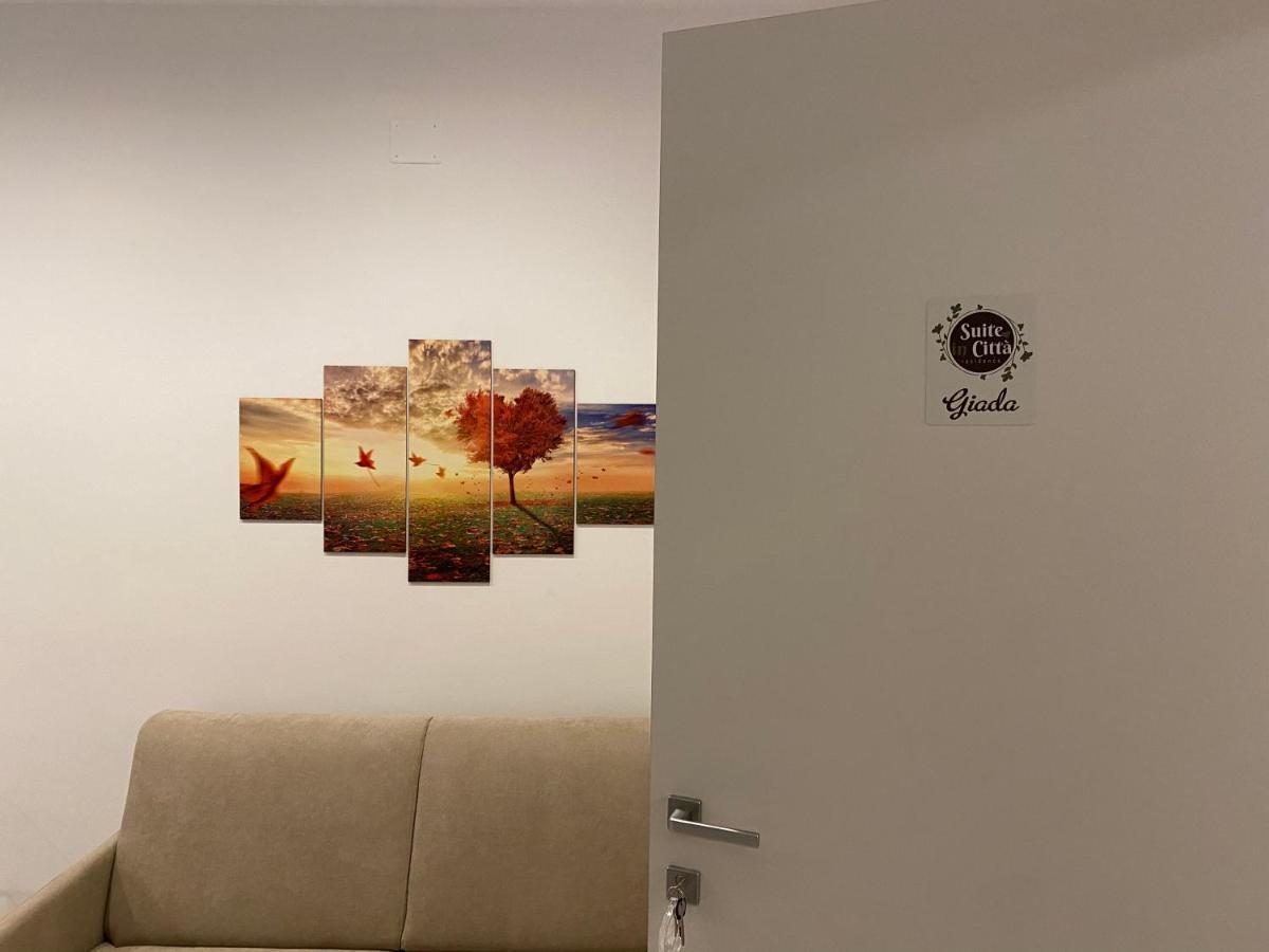 إيسيرنيا Suite In Citta Residence المظهر الخارجي الصورة