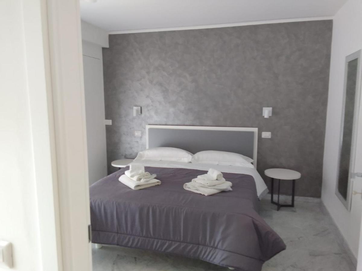 إيسيرنيا Suite In Citta Residence المظهر الخارجي الصورة